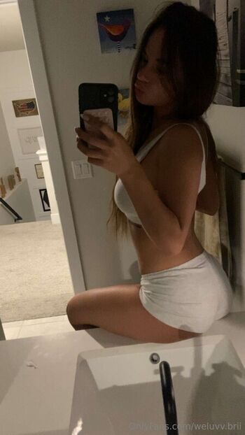 Full leaked Silly brii private onlyfans photo