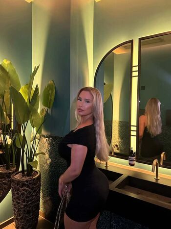 Full leaked Simonaaaab private onlyfans photo