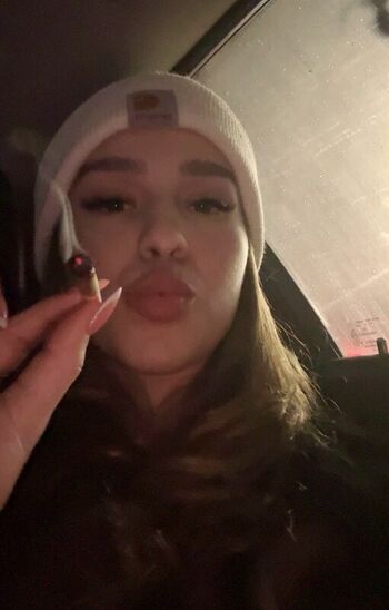 Full leaked Simplyneidaa private onlyfans photo