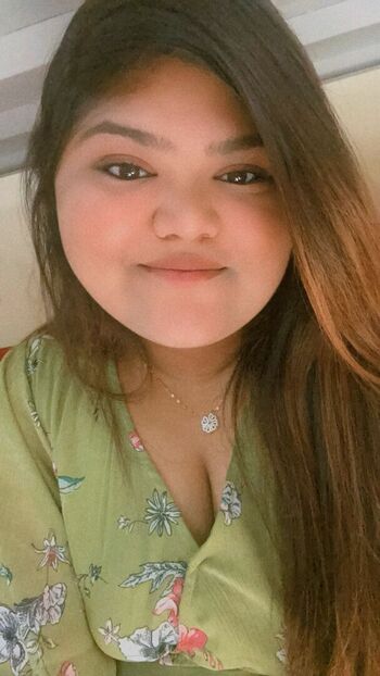 Full leaked Simranyonzon private onlyfans photo