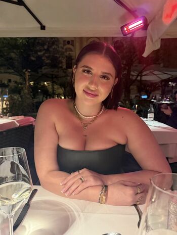Sina Isadora