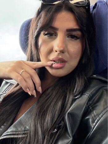 Full leaked Sina isadora private onlyfans photo