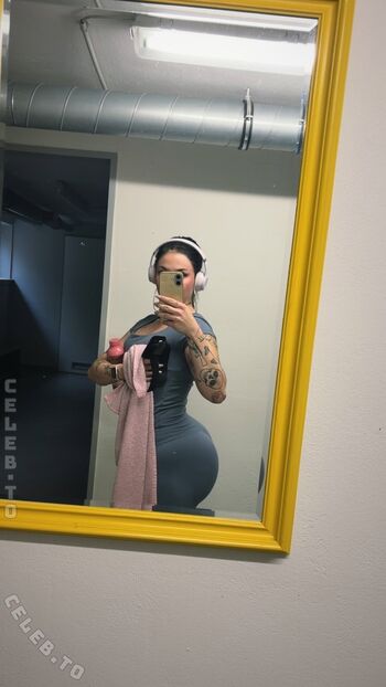 Full leaked Sinarwtz private onlyfans photo