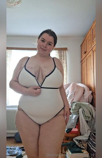 Full leaked Sinfulbunny private onlyfans photo