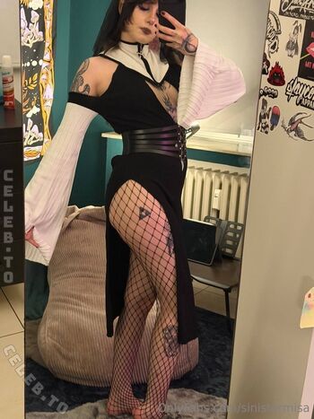 Full leaked Sinistermisa private onlyfans photo