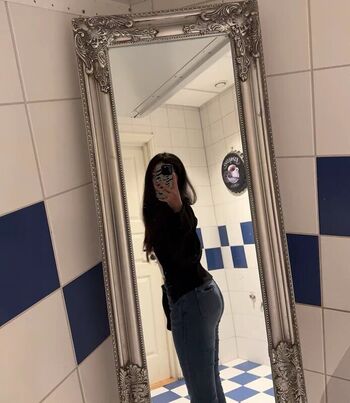 Full leaked Siramiu private onlyfans photo