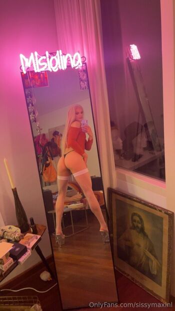 Full leaked Sissymaxinl private onlyfans photo