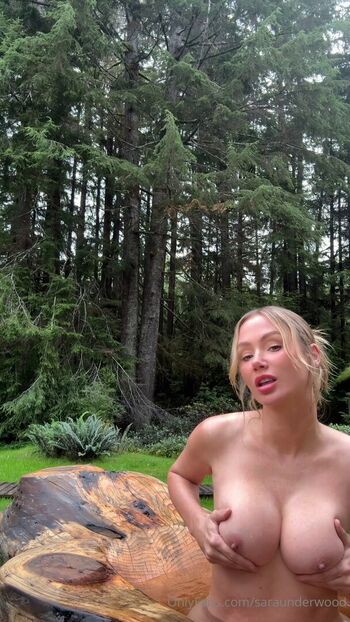 Full leaked Rayeroze / private onlyfans photo