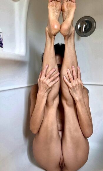 Full leaked Skinhand page private onlyfans photo