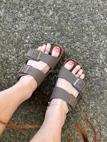 Full leaked Skinnyblondechick private onlyfans photo