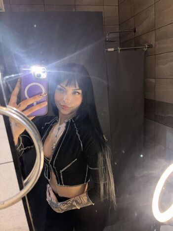 Full leaked Skinnyghostiee private onlyfans photo