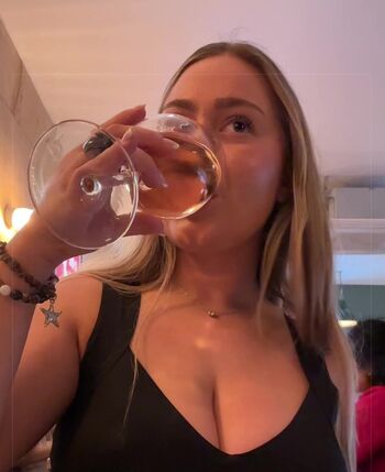Full leaked Sl private onlyfans photo
