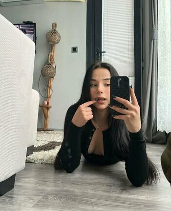 Full leaked Slayingrozze gl g page private onlyfans photo