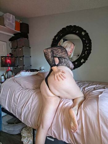 Full leaked Sleepwihtme private onlyfans photo