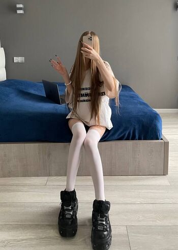 Full leaked Sleepyyrinn private onlyfans photo