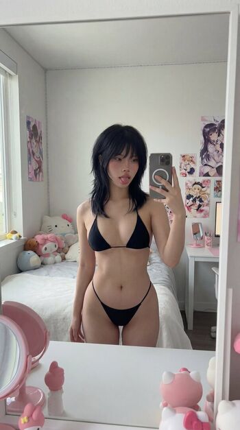 Full leaked Minzytea/ private onlyfans photo