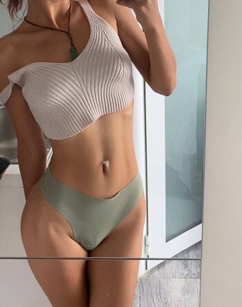 Full leaked Slimhailey private onlyfans photo