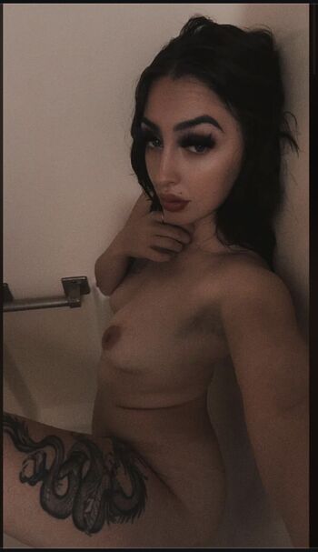 Full leaked Slipperywenwett private onlyfans photo