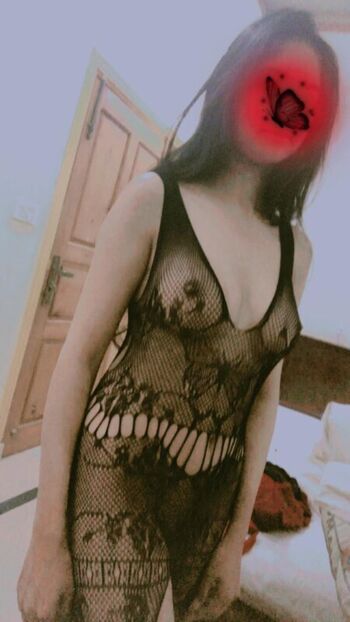 Full leaked Slutty ayesha private onlyfans photo