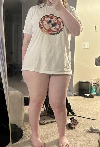 Full leaked Sluttyshyemily private onlyfans photo