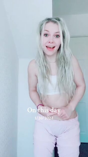Full leaked Smileydani page private onlyfans photo