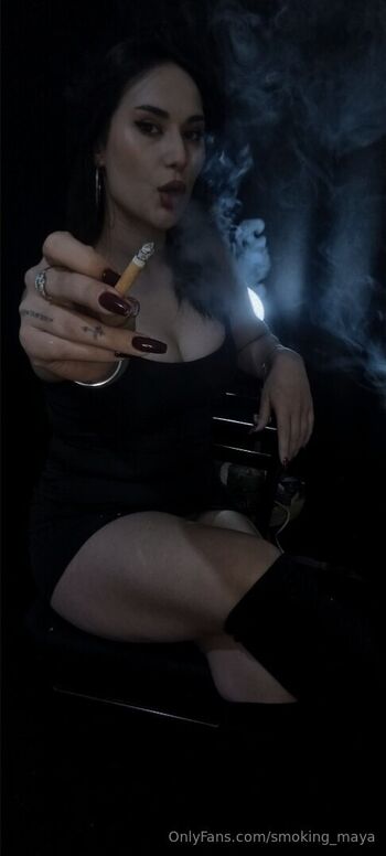 smoking_maya