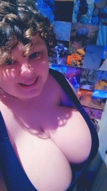 Full leaked Snaphappyadventurer private onlyfans photo