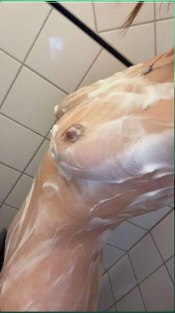 Full leaked Snuttispruttis private onlyfans photo