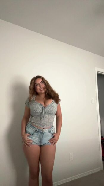 Full leaked Sof private onlyfans photo