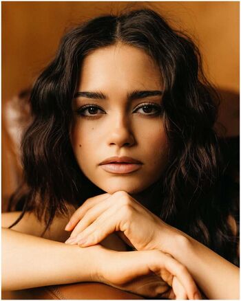 Sofia Chernasova / chernasova.sofia / soniachrn / Чернасова Софія