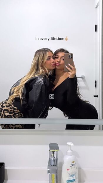 Full leaked Sofia deroian private onlyfans photo