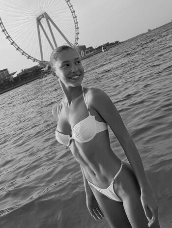 Full leaked Sofia holetts private onlyfans photo