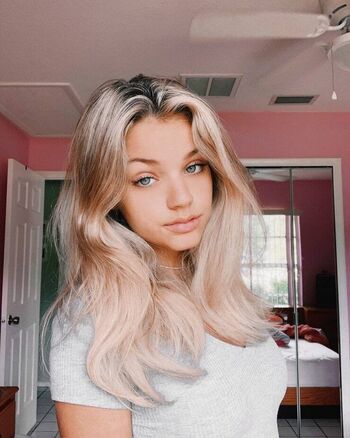 Full leaked Sofia lianna private onlyfans photo