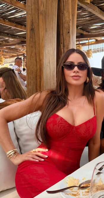 Full leaked Sofia vergara  page private onlyfans photo