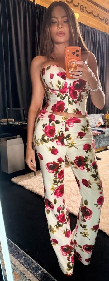 Full leaked Sofia vergara  page private onlyfans photo