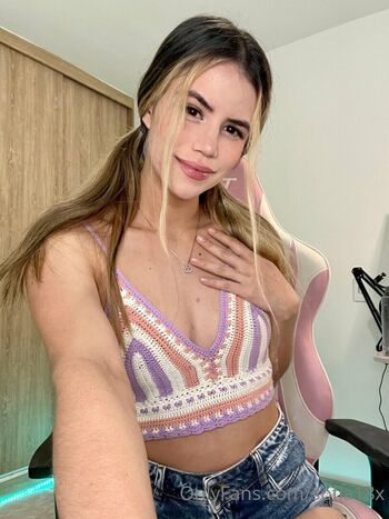 Full leaked Sofiax private onlyfans photo