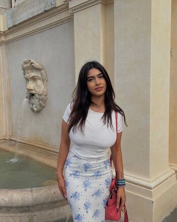 Full leaked Sofiashahedd private onlyfans photo