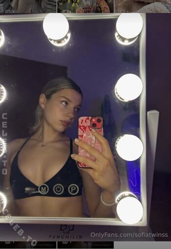 Full leaked Sofiatwinss private onlyfans photo