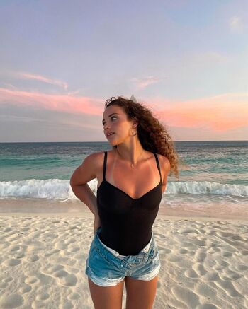 Full leaked Sofie dossi private onlyfans photo