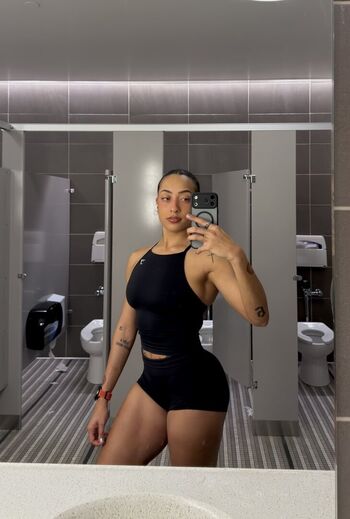 solesndsouls // Praying Mantis