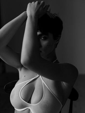 Full leaked Solomia maievska page private onlyfans photo