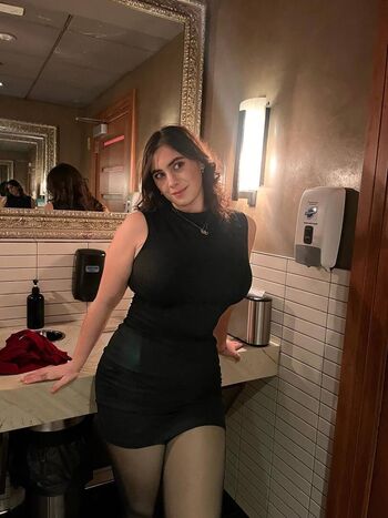 Full leaked Somenes daughter private onlyfans photo