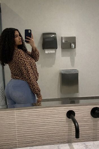 Full leaked Sometimes imliz private onlyfans photo