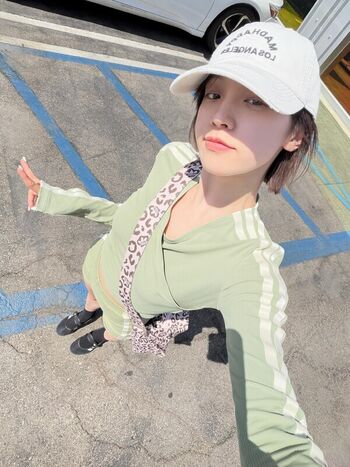 Full leaked Song yuqi page private onlyfans photo