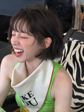 Full leaked Song yuqi page private onlyfans photo