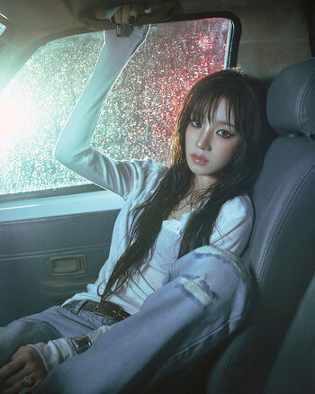 Full leaked Song yuqi page private onlyfans photo