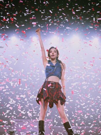 Full leaked Song yuqi private onlyfans photo