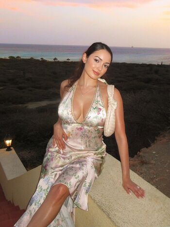 Full leaked Sonialferraro private onlyfans photo