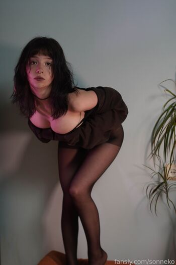 Full leaked Sonneko private onlyfans photo
