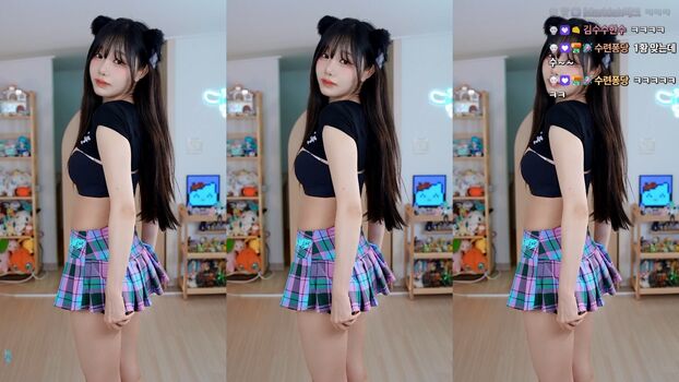 Full leaked Sooflower page private onlyfans photo